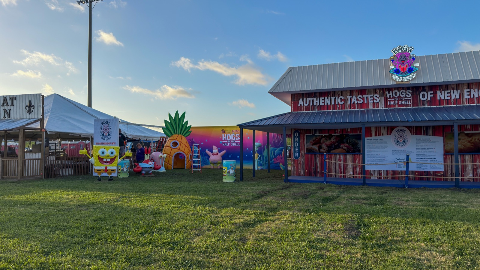 SpongeBob and the pineapple house at the Hogs on the Half Shell booth